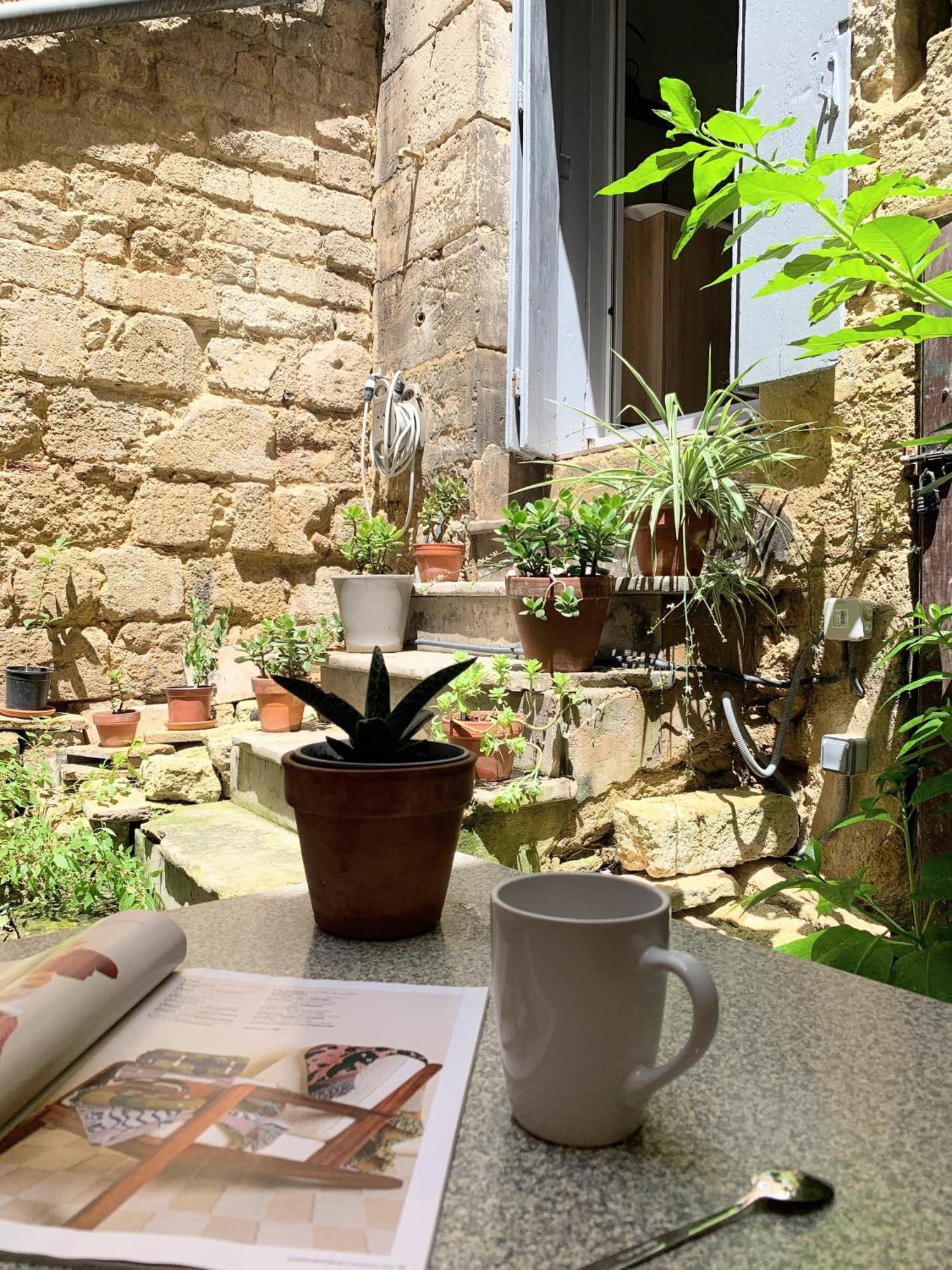 Home Chic Home - Les Suites De La Comedie Montpellier Exteriör bild